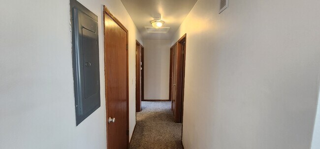 Building Photo - 309 Daley Dr
