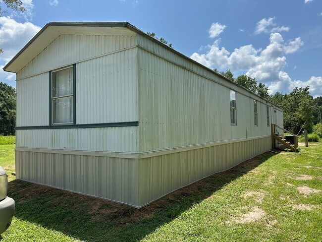 Building Photo - 76 County Rd 2292