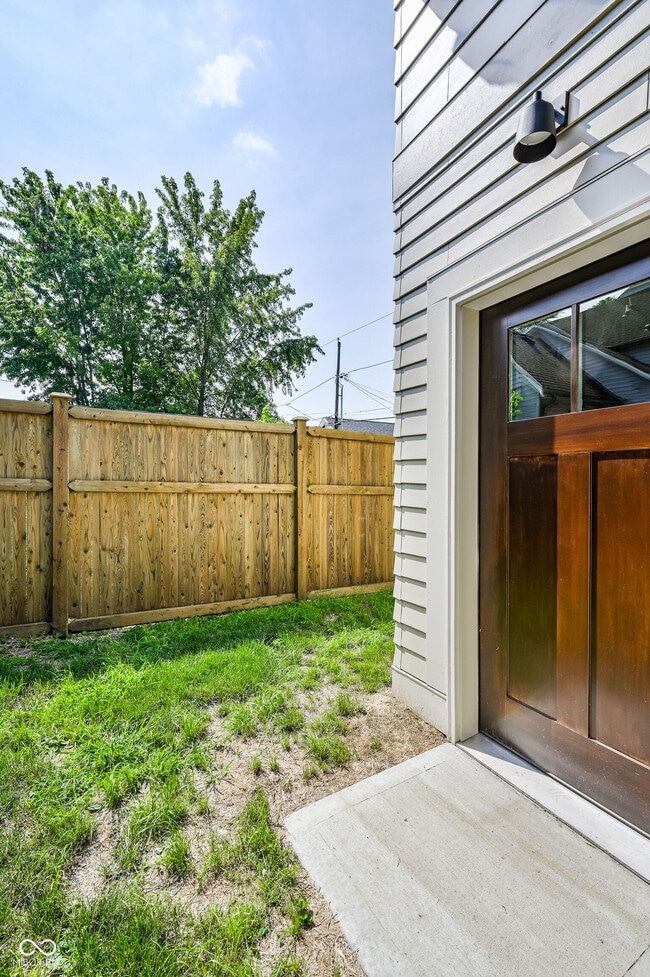 Building Photo - 1330 Fletcher Ave