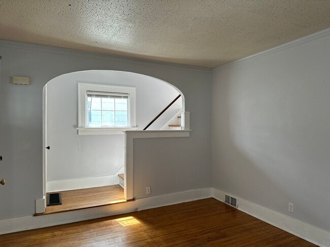 Building Photo - YOU WILL LOVE THIS HOME . CALL NOW FOR APPOINTMENT !!!