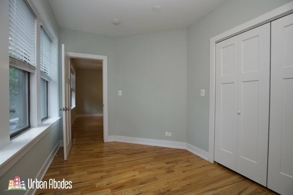 Building Photo - 3908 N Janssen Ave