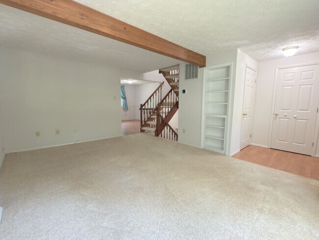 Building Photo - 3 Bed 4 Bath Townhome for Rent in Fairfax, VA!