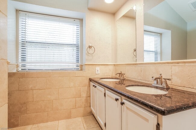 Building Photo - 4210 Hawk Meadow Dr