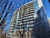 Building Photo - 950 W Peachtree St NW