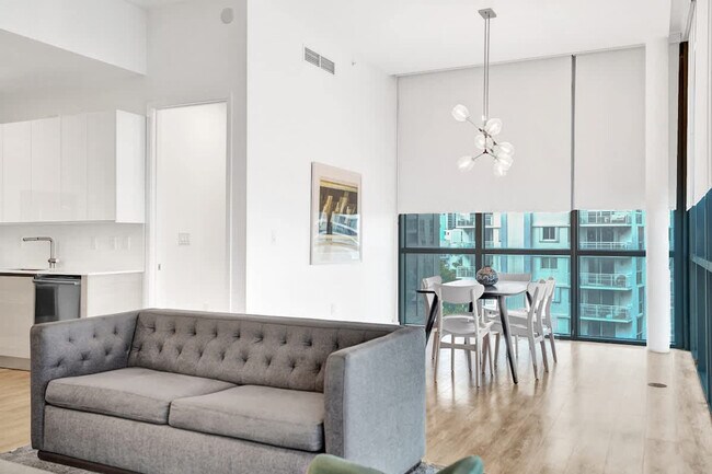 Building Photo - 1220 17th St