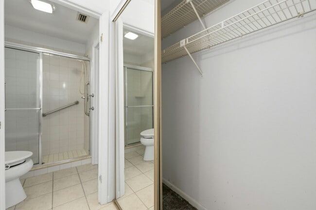 Building Photo - 3031 SE 5th Terrace