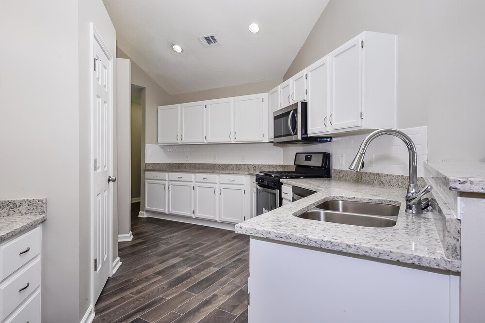 Building Photo - 359 Tait Rd