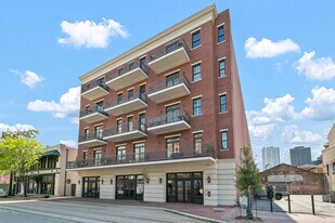 Building Photo - 731 Saint Charles Ave