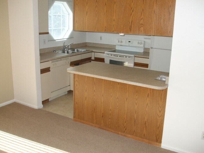 Building Photo - Huge 2bed/2bath Condo Near 225 and Iliff!