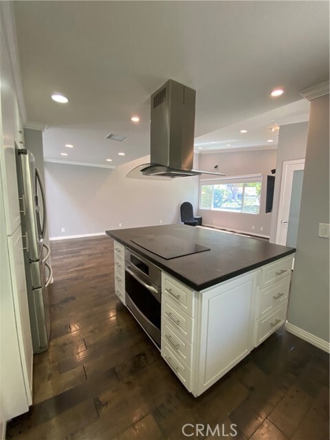 Building Photo - 520 Calle Aragon