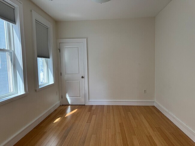 Building Photo - 782 Dorchester Ave