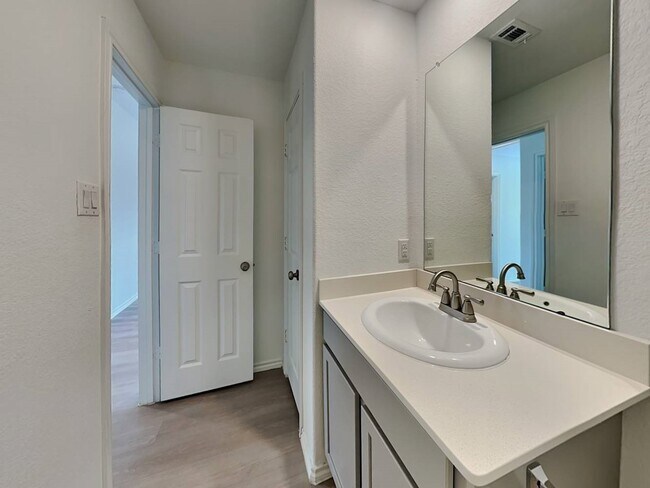 Building Photo - 22407 Sonora River Trce