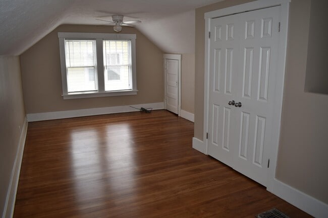 Building Photo - 5360 N 29th St