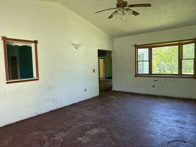 Building Photo - 1612 Morton St