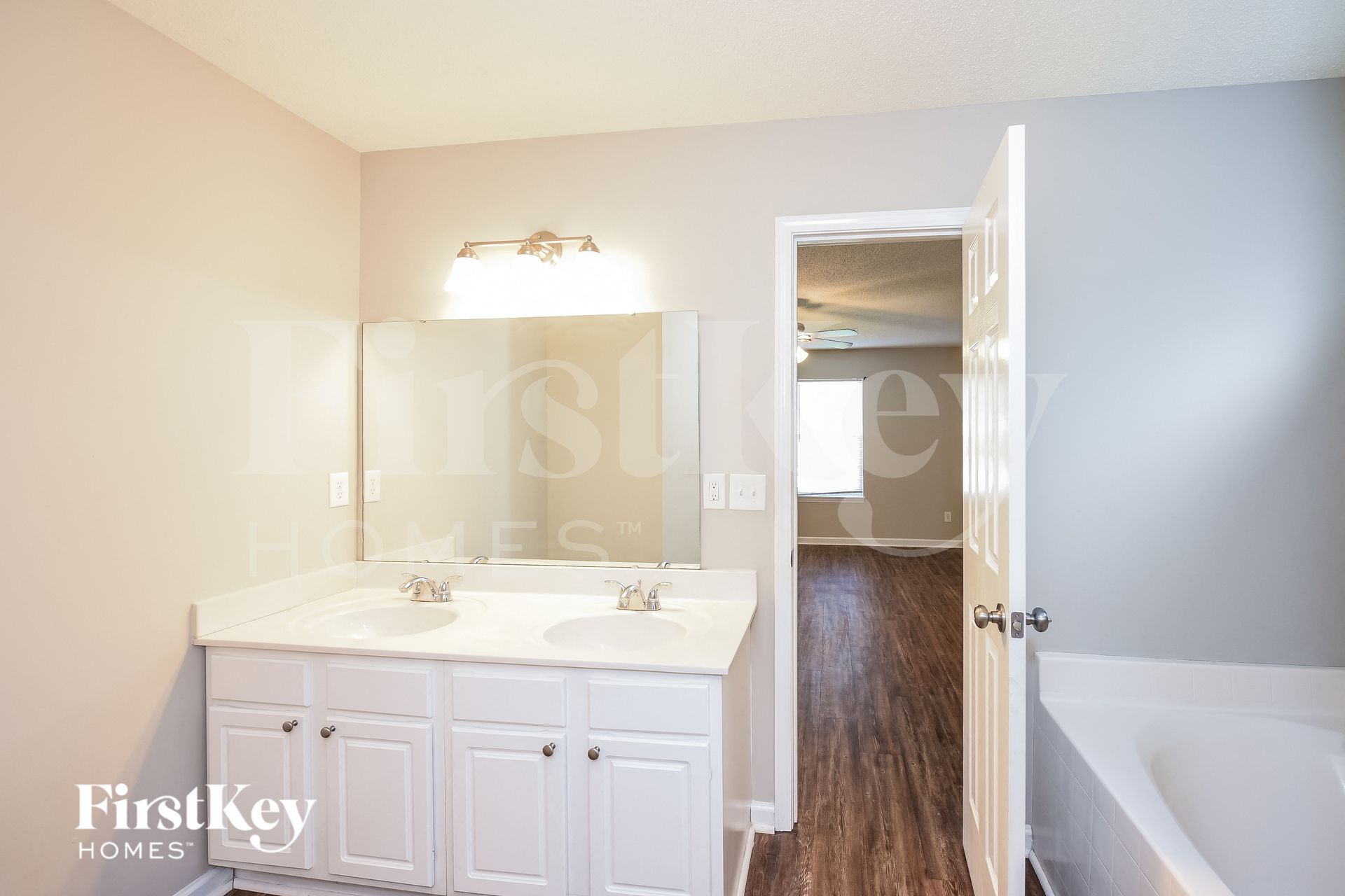 Building Photo - 423 Aberdeen Cir