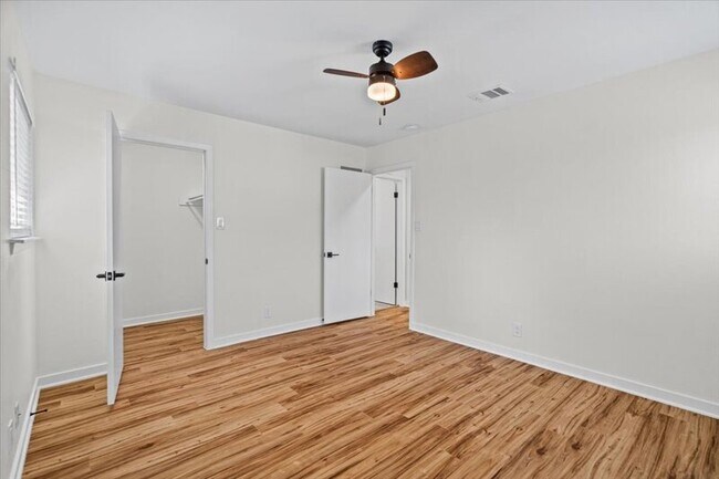 Building Photo - 3436 Willowrun Dr