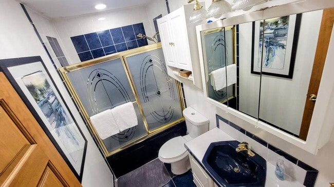 Building Photo - 152 Central Ave