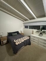 Building Photo - 463 Fair Dr