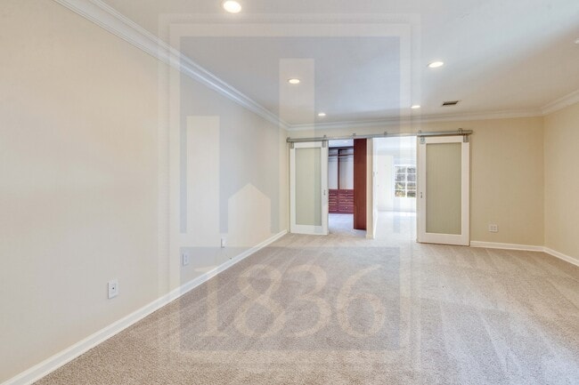 Building Photo - 4815 Woodview Ave