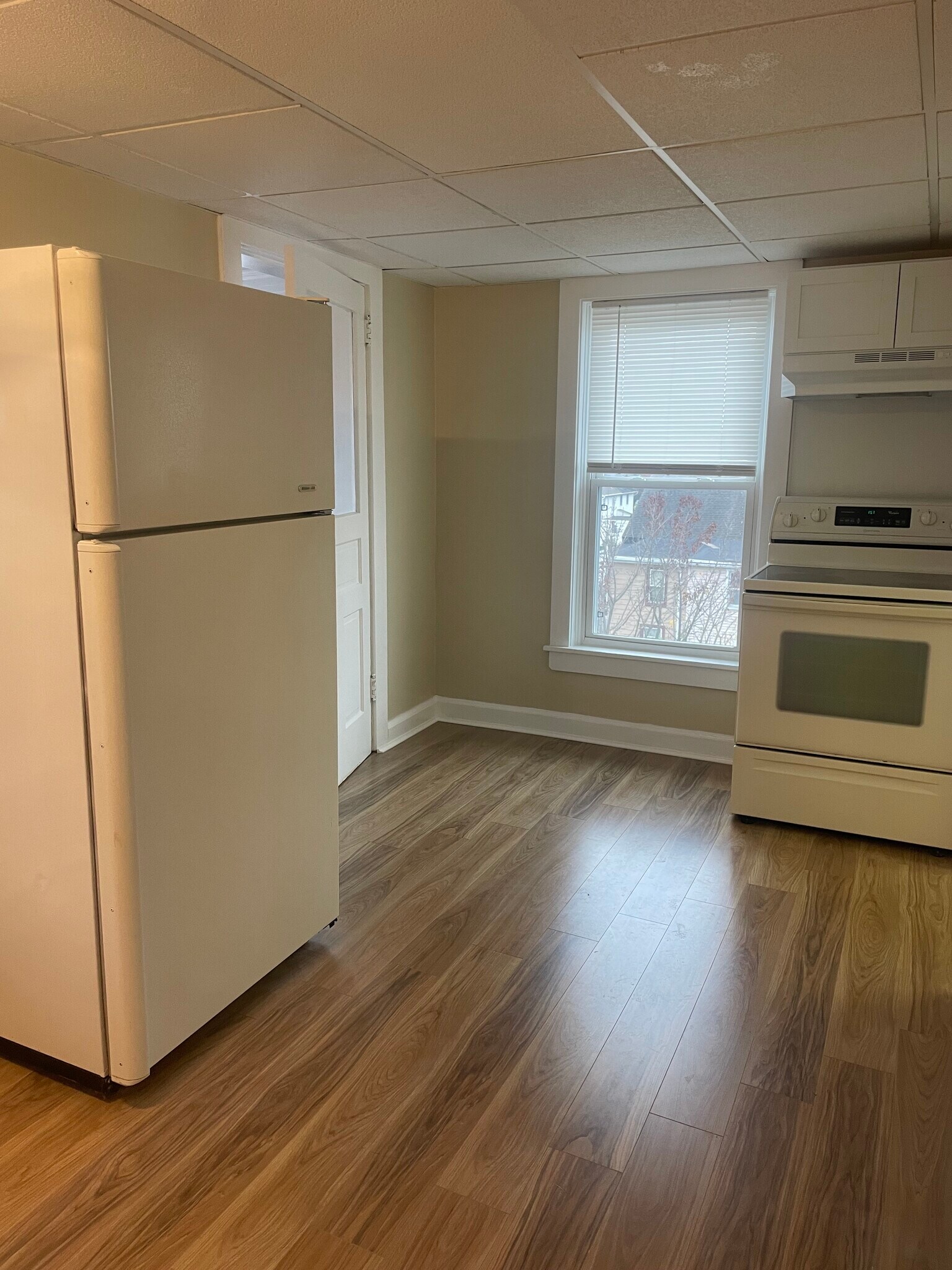 Building Photo - 42 Ann St