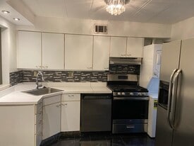 Building Photo - 2034 Swallow Hill Rd