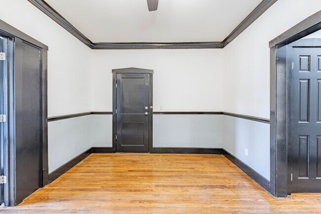 Building Photo - 6213 S Loomis Blvd