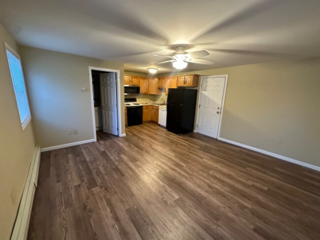 Building Photo - 49 Tappan St