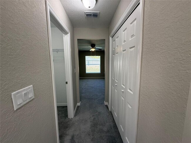 Building Photo - 10426 SW 133 Ave