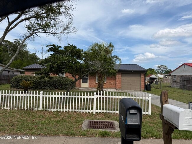 Building Photo - 7539 Walden Rd