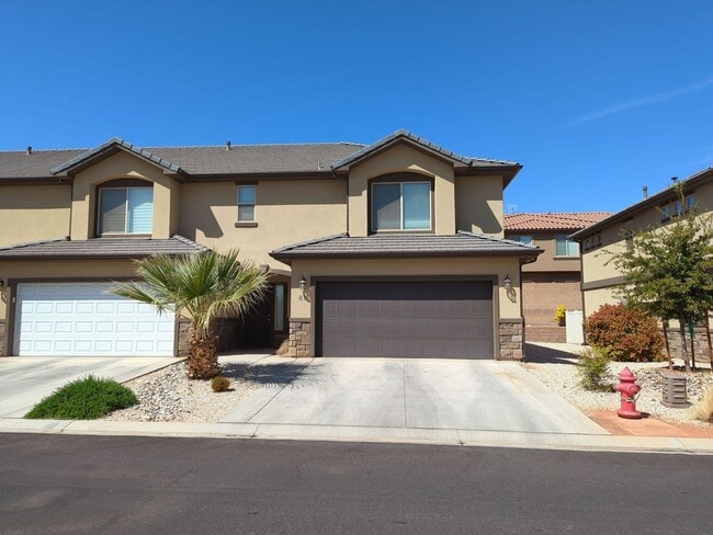 Building Photo - Charming 3-Bedroom Home Near Parks, Pool &...