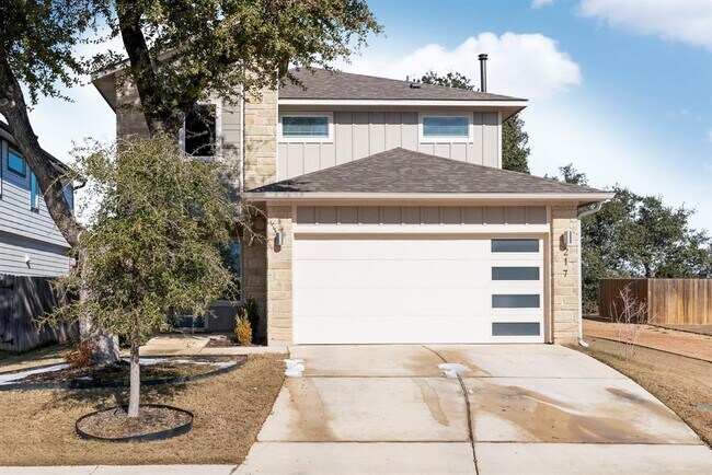 Building Photo - 217 Cupreata Ln