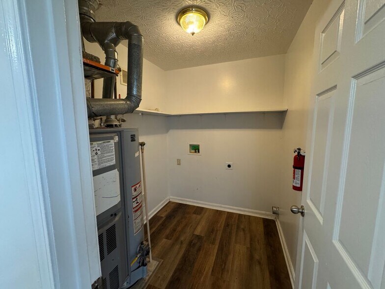 Building Photo - 489 Lakes of Dogwood Blvd