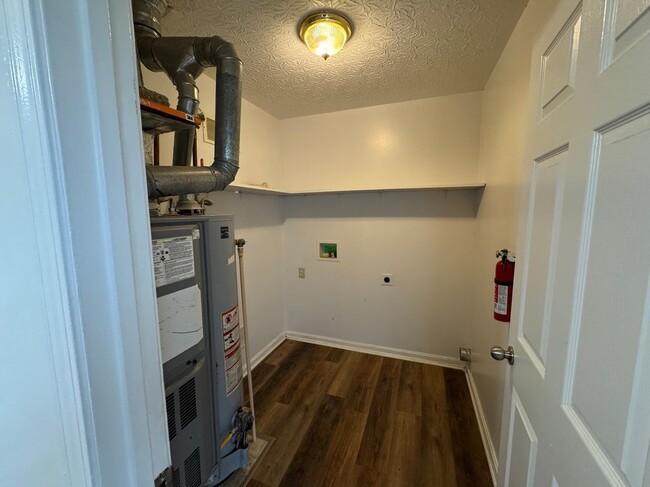 Building Photo - 489 Lakes of Dogwood Blvd
