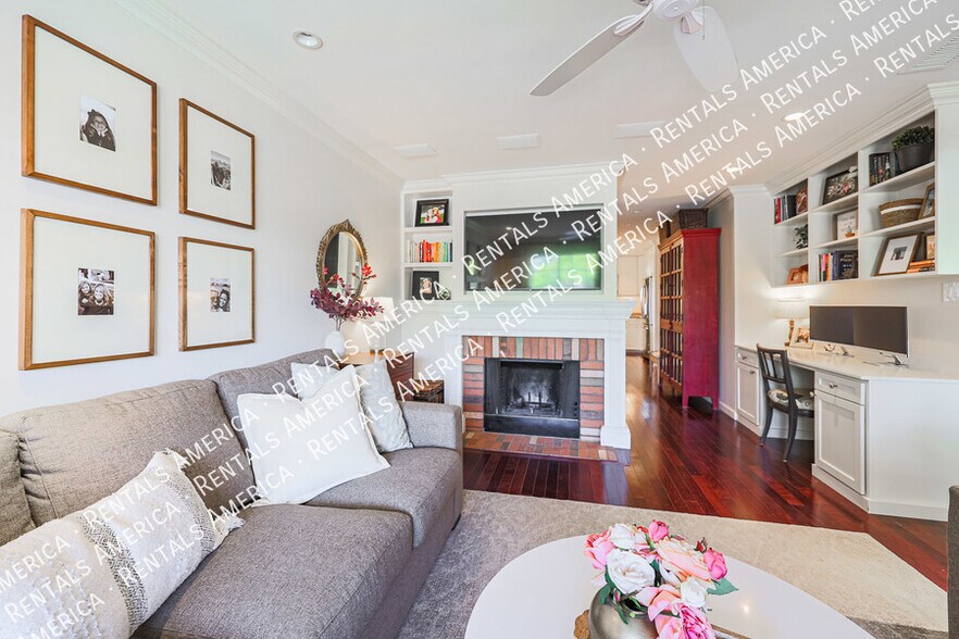 Primary Photo - 5950 N 78th St