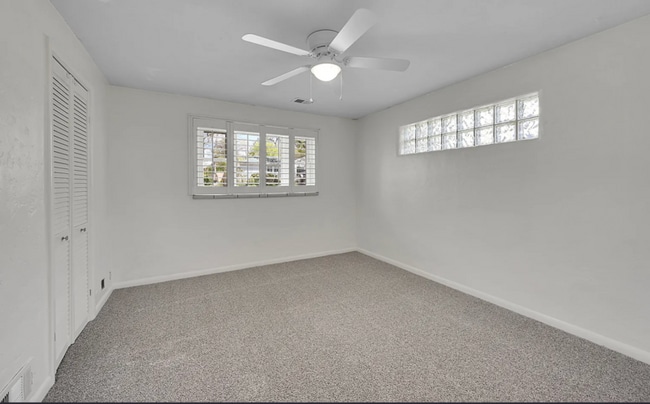 Building Photo - 4265 Brentwood St