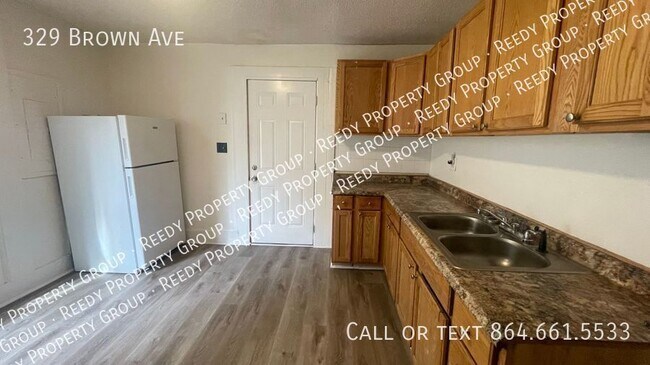 Building Photo - 329 Brown Ave