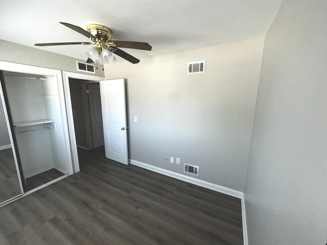 Building Photo - 28426 Longmeadow Ln
