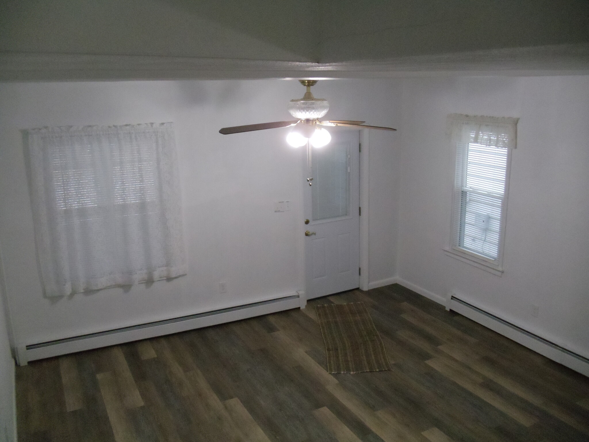 living room front door - 376 Miller St