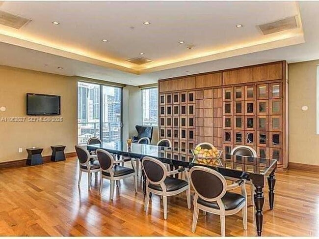 Building Photo - 1060 Brickell Ave