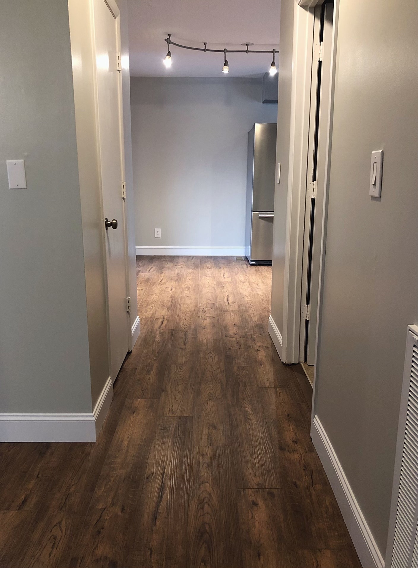 Hall looking into the kitchen - 3413 Lisa Dr