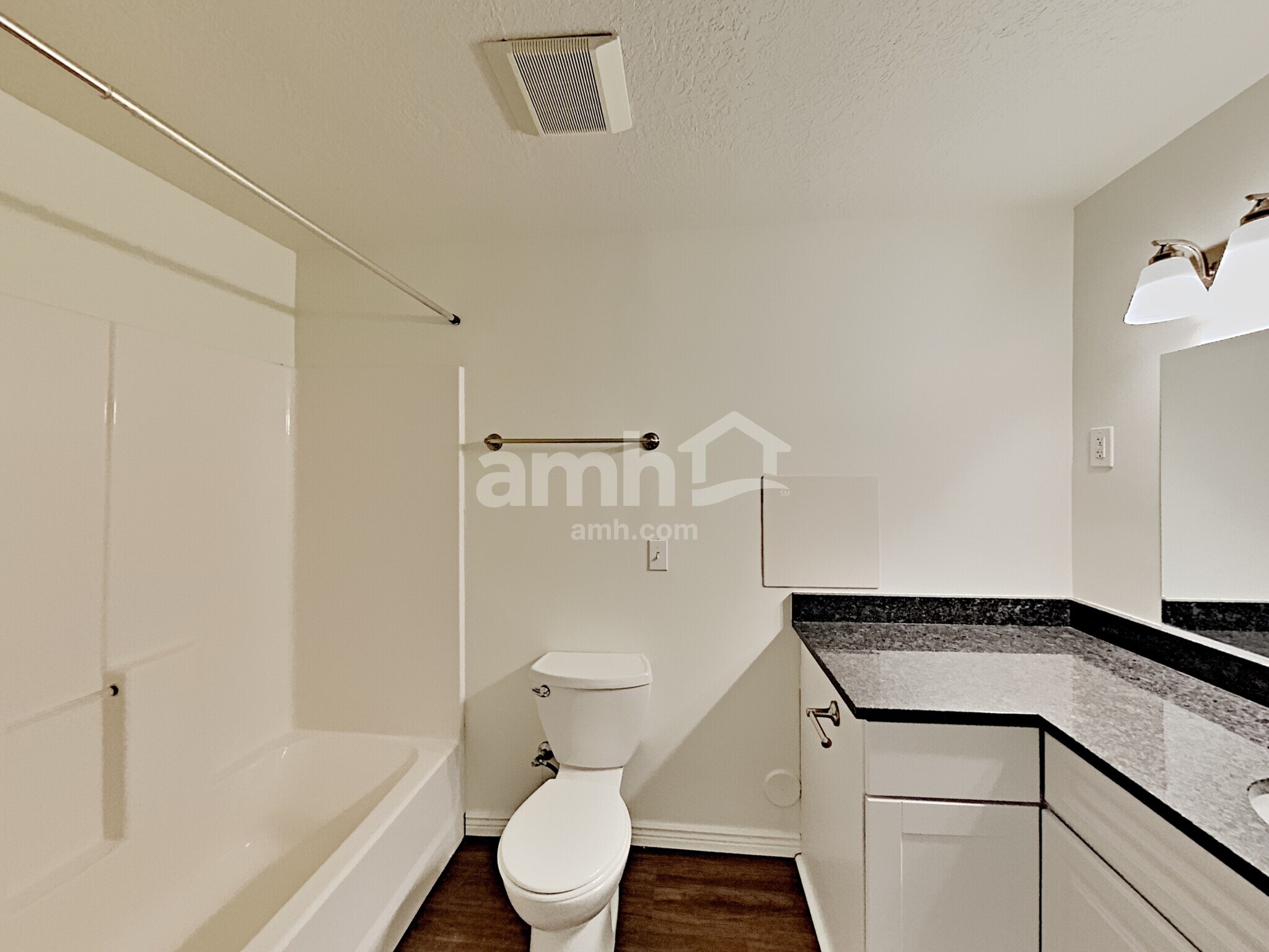 Building Photo - 4384 Maple Dr