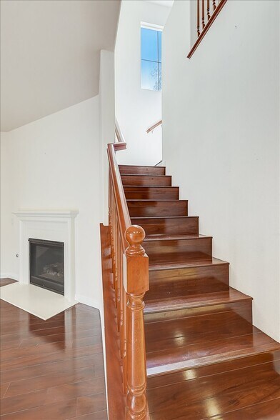 Building Photo - 3115 N Sunrise Ct