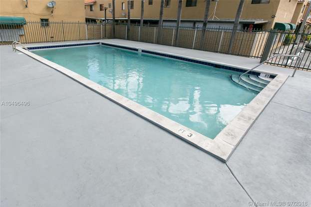 Building Photo - 2740 W 61st St