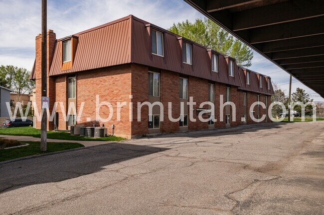Building Photo - 4809 S 1740 E