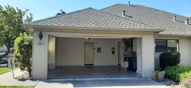 Building Photo - 1-111 Nissen Rd