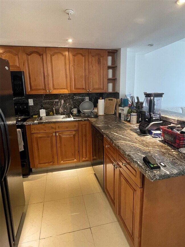 Building Photo - 6820 Indian Creek Dr