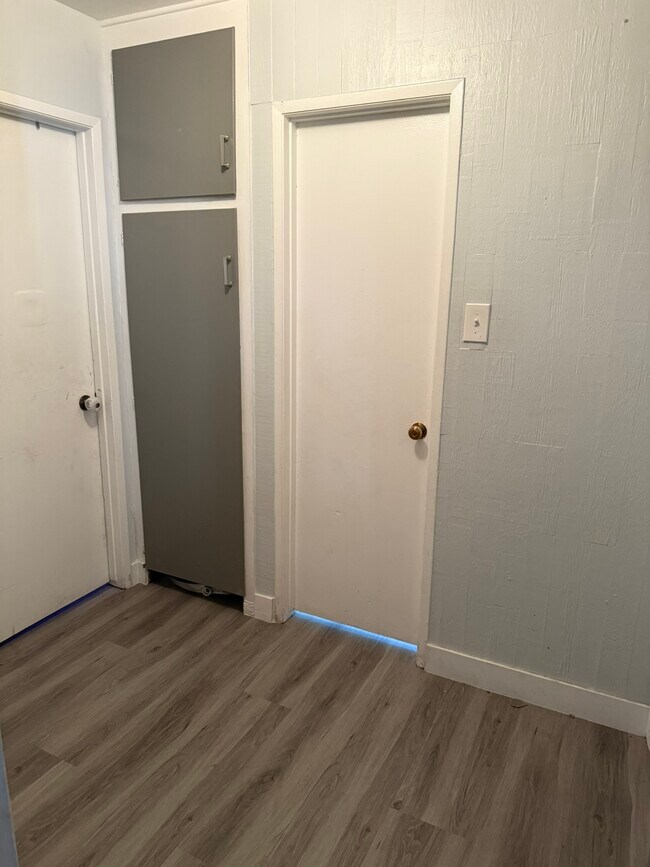 Building Photo - 1332 Pyramid Cir