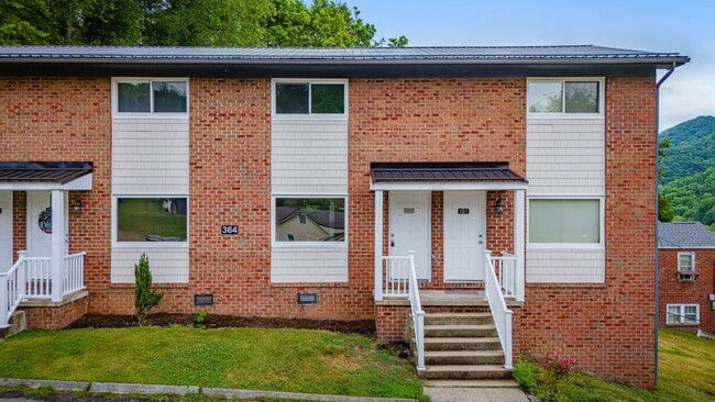 Building Photo - 364 Fir St
