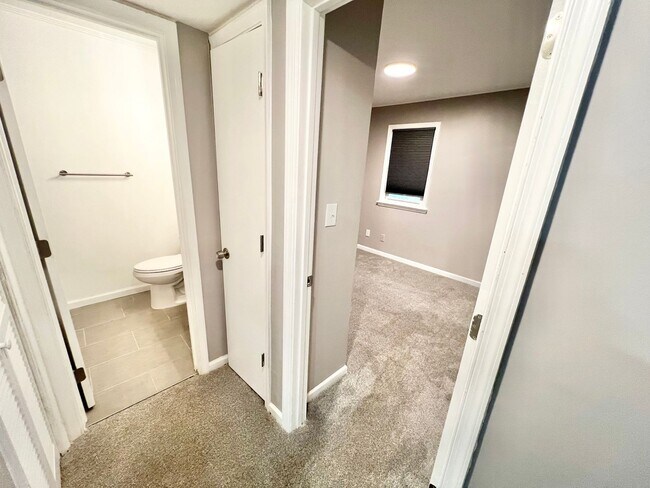 Building Photo - Meridian Apartments