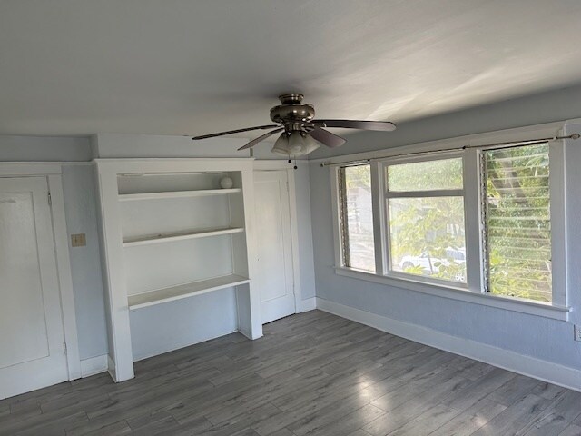 Building Photo - 3229 E 8th St